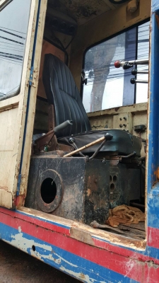 รถเครน25ตัน12ล้อ