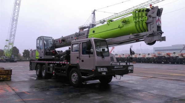 รถเครนสุดไฉไล