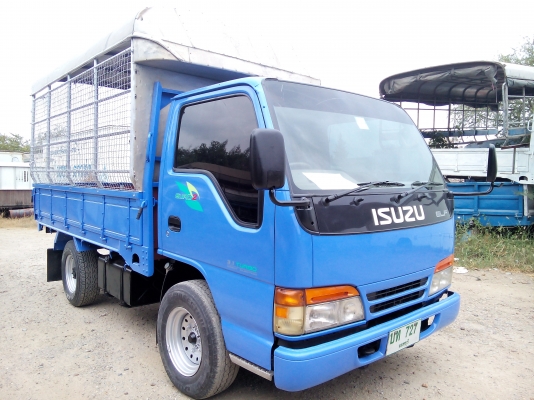 4 ล้อบรรทุก * ไม่ติดเวลา * ISUZU  NKR 110 แรงม้า  *ยาว 3.20 ม.*  รถสวยเดิม+สวยจริง * สภาพรถพร้อมใช้งานครับ * มีเล่มพร้อมโอน