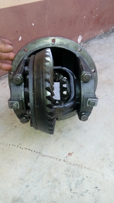 ต้องการขายเฟืองท้าย strada ต้องการขายเฟืองท้าย strada