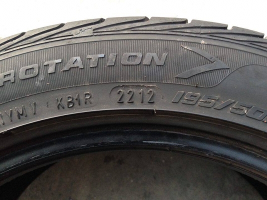 ยาง GOOD YEAR 195-50-15 ปี 12 ครบชุด 4 เส้น 2800  สภาพสวยๆดอกยางนิ่มๆไม่บวมเอาไปวิ่งกันยาวๆราคาเบาๆค่ะ