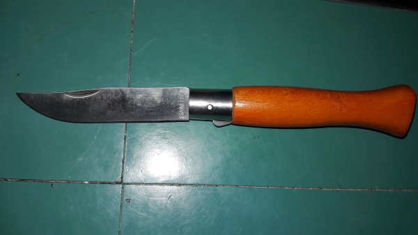 ขายมีดพับด้ามไม้ใบมีดสแตนเลส ยาวรวมด้าม7.5" ใบมีด3"