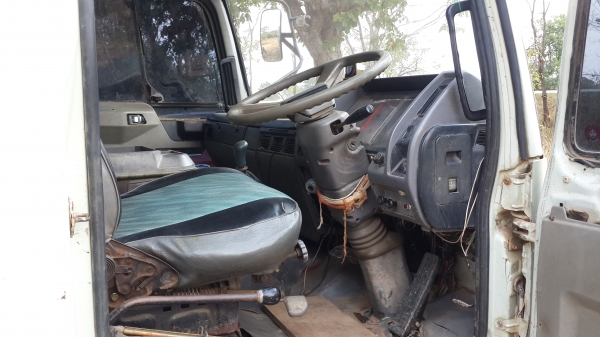 ขายดาวน์FM3MNLD 240แรงปี46สองเพลาดั้มสภาพใช้งานซ่อมแซมนิดหน่อยรถใช้งานอยู่โทร0856842587