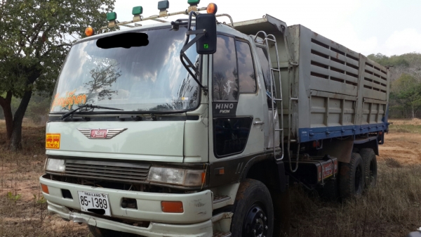 ขายดาวน์FM3MNLD 240แรงปี46สองเพลาดั้มสภาพใช้งานซ่อมแซมนิดหน่อยรถใช้งานอยู่โทร0856842587