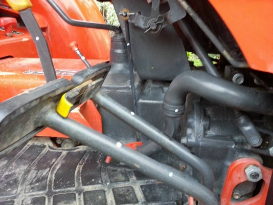 คูโบต้า L3008 4 WD ใบมีดตราช้าง ทำงาน 578 ชั่วโมง..เล่มทะเบียนพร้อม