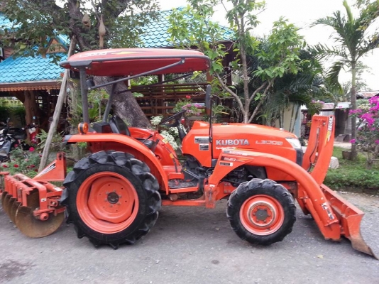 คูโบต้า L3008 4 WD ใบมีดตราช้าง ทำงาน 578 ชั่วโมง..เล่มทะเบียนพร้อม