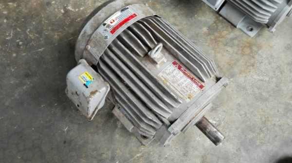 Sell>> มอเตอร์ Mitsubishi 5 HP. 1430 RPM. 380V. Type SF-JR สภาพสวย เดิมๆ วิ่งเงียบพร้อมใช้งาน