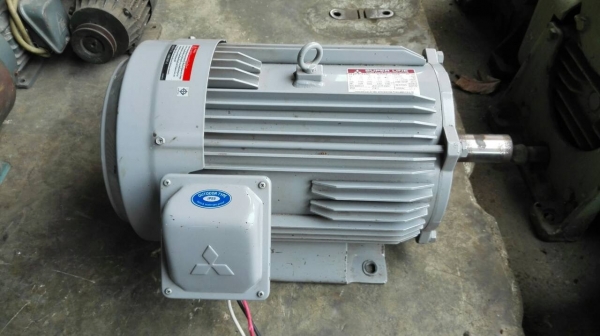 ==== SOLD ==== มอเตอร์ Mitsubishi 10 HP. 1430 RPM. 380V. Type SF-JR สภาพใหม่ 95\% วิ่งเงียบพร้อมใช้งาน.