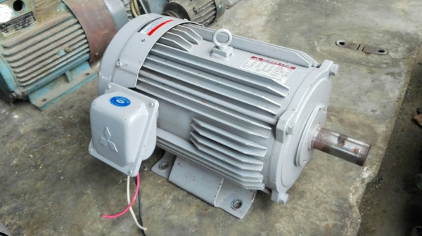 ==== SOLD ==== มอเตอร์ Mitsubishi 10 HP. 1430 RPM. 380V. Type SF-JR สภาพใหม่ 95\% วิ่งเงียบพร้อมใช้งาน.