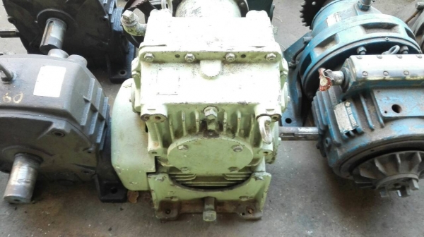 **** SOLD **** วอร์มเกียร์ทด Taiwan No.185 ทด 1:5 สวยสดแน่นพร้อมใช้งาน