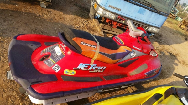 ขาย - เจ๊ตสกี เก่านอก สภาพสวย