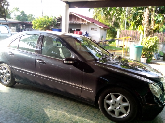 ขายรถเบนร์ C108  รถครูใช้งานน้อย สภาพรถสวยมาก เล่มติดมือ...พร้อมโอน