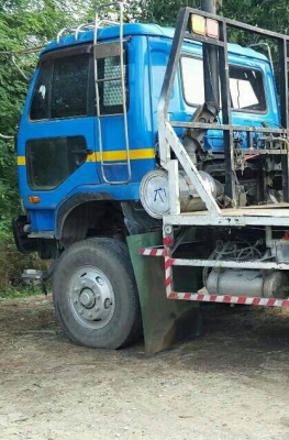 ขายรถบรรทุก 10 ล้อหัวลาก HINO 260 เเรงม้า ราคา 400000