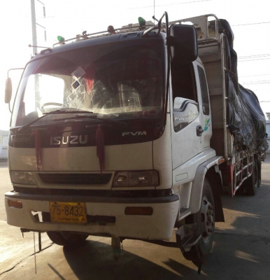 สิบล้อ อีซูซุ FVM33N2-200ยูโร2ปี47ช่วงยาว6.50ม พื้นเรียบ สภาพสวยบางเดิมพร้อมใช้ ทะเบียนพร้อมโอน สิบล้อ อีซูซุ FVM33N2-200ยูโร2ปี47ช่วงยาว6.50ม พื้นเรียบ สภาพสวยบางเดิมพร้อมใช้ ทะเบียนพร้อมโอน