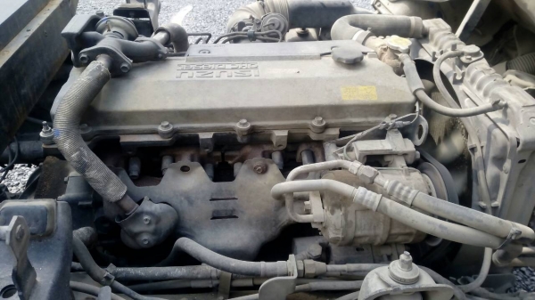 หกล้อ อีซูชุ NKR130 ดั้ม,5คิว สภาพดีสวยพร้อมใช้ ทะเบียนพร้อมโอน หกล้อ อีซูชุ NKR130 ดั้ม,5คิว สภาพดีสวยพร้อมใช้ ทะเบียนพร้อมโอน