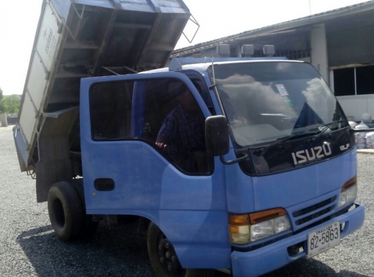 หกล้อ อีซูชุ NKR130 ดั้ม,5คิว สภาพดีสวยพร้อมใช้ ทะเบียนพร้อมโอน หกล้อ อีซูชุ NKR130 ดั้ม,5คิว สภาพดีสวยพร้อมใช้ ทะเบียนพร้อมโอน