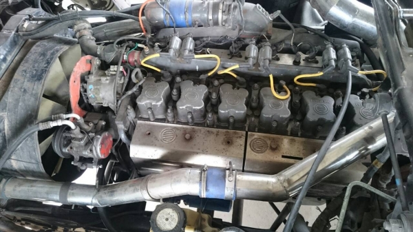 HINO WEICHAI หัวลากมาตรฐาน300แรงม้า3เพลา6ล้อยาง10เส้นปี2552 HINO WEICHAI หัวลากมาตรฐาน300แรงม้า3เพลา6ล้อยาง10เส้นปี2552