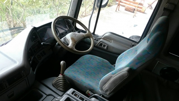 HINO WEICHAI หัวลากมาตรฐาน300แรงม้า3เพลา6ล้อยาง10เส้นปี2552 HINO WEICHAI หัวลากมาตรฐาน300แรงม้า3เพลา6ล้อยาง10เส้นปี2552