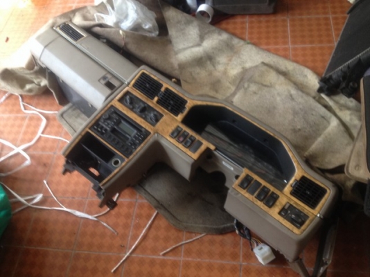 คอลโซล VOLVO S90 960 ของเก่าญี่ปุ่นตามรูปถึงที่ท้าวเเขนสภาพดี