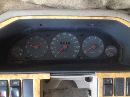 คอลโซล VOLVO S90 960 ของเก่าญี่ปุ่นตามรูปถึงที่ท้าวเเขนสภาพดี