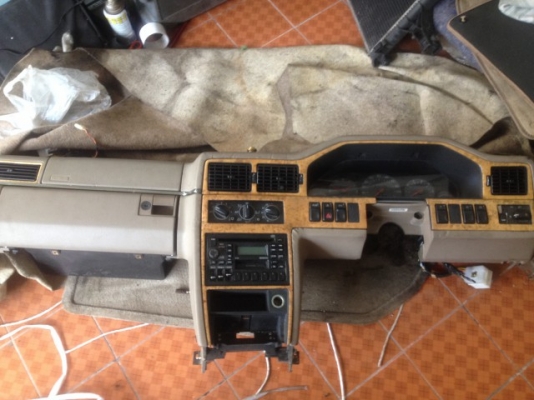 คอลโซล VOLVO S90 960 ของเก่าญี่ปุ่นตามรูปถึงที่ท้าวเเขนสภาพดี