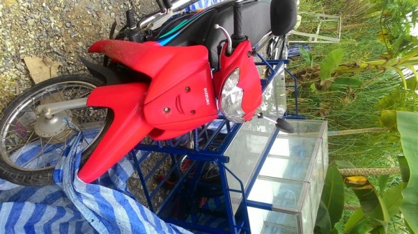 ขายมอเตอร์ไซ พร้อม พ่วงข้าง 15000 บาท ขายมอเตอร์ไซ พร้อม พ่วงข้าง 15000 บาท