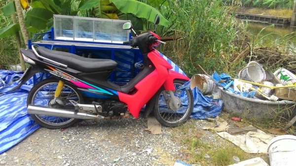 ขายมอเตอร์ไซ พร้อม พ่วงข้าง 15000 บาท ขายมอเตอร์ไซ พร้อม พ่วงข้าง 15000 บาท