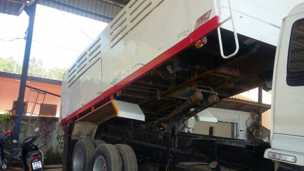 ขายรถบรรทุก 10 ล้อดัมพ์ ISUZU DECA 270 แรงม้าปี 2547 มีระบบลากพ่วง เครื่องดำ ราคา 1400000