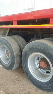 ขายรถบรรทุก 10 ล้อดัมพ์ ISUZU DECA 270 แรงม้าปี 2547 มีระบบลากพ่วง เครื่องดำ ราคา 1400000