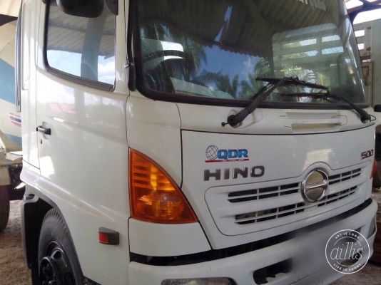 ขายรถโม่ปูนฮีโน่ 6 ล้อ 220 โม่ 4 คิว วิ่ง 7 หมื่น สภาพสวย ปี 54