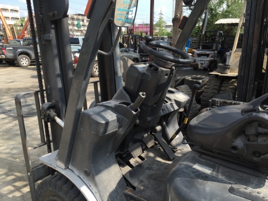 รถยกนิสสัน น้ำหนักยก 2.5 ตัน เสาสูง 3 เมตร เครื่องดีเซล เกียร์ธรรมดา ใช้งาน 6900 ชม. รถยกนิสสัน น้ำหนักยก 2.5 ตัน เสาสูง 3 เมตร เครื่องดีเซล เกียร์ธรรมดา ใช้งาน 6900 ชม.