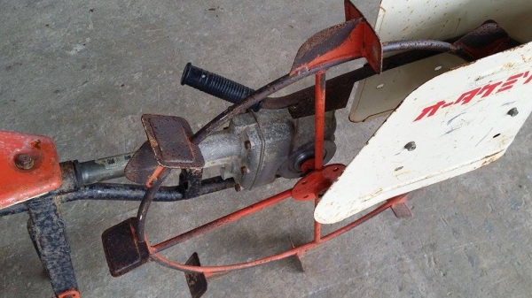 นำเข้าจากญี่ปุ่น เครื่องแหวกร่องกล้าในนาเดินตาม  MITSUBISHI รุ่น KF22(1) เก่าญี่ปุน  สภาพดี