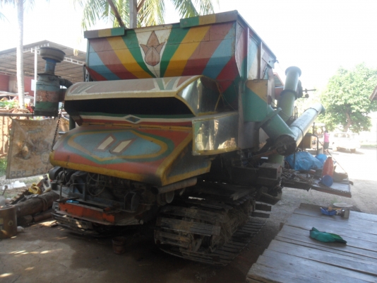 ขายด่วนๆๆครับ ยกเลย 3 คัน รถเกี่ยว 2 คัน พร้อมรถลาก 1 คัน ติต่อช่างงหมึก 084-5262494 และ 094-7452226