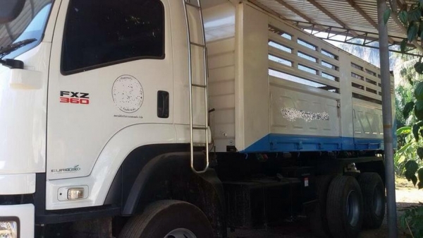 ขายด่วน !!! 10 ล้อ ISUZU FXZ 360 แรง 2 เพลา ปี 56 สภาพดี ขายด่วน !!! 10 ล้อ ISUZU FXZ 360 แรง 2 เพลา ปี 56 สภาพดี