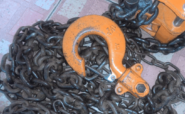 ขายด่วนรอกมือสาว VITAL 1 1/2 TON. Made in japan. ขายด่วนรอกมือสาว VITAL 1 1/2 TON. Made in japan.