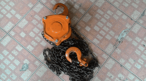 ขายด่วนรอกมือสาว VITAL 1 1/2 TON. Made in japan. ขายด่วนรอกมือสาว VITAL 1 1/2 TON. Made in japan.