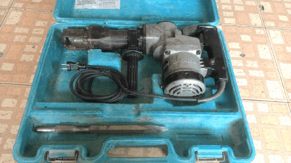 ขายด่วนสะกัดคอนกรีต MAKITA HM1201