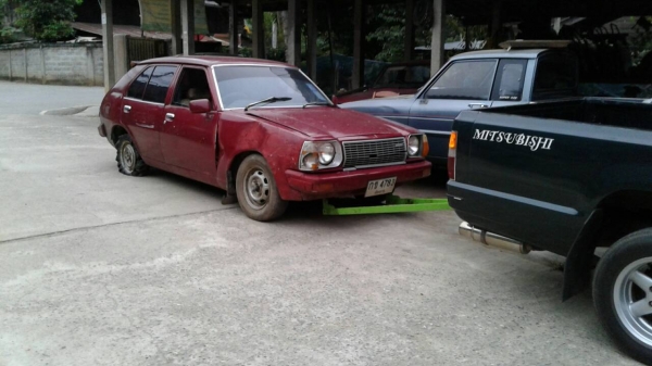 ขายทั้งคัน หรือแยกอะไหล่ มาสด้า 323