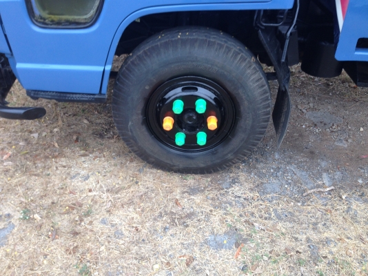 รถบรรทุก 6  ล้อดั๊มเกษตรอีซูซุ  115 แรง   NPR 59 L (รุ่นยอดนิยม)