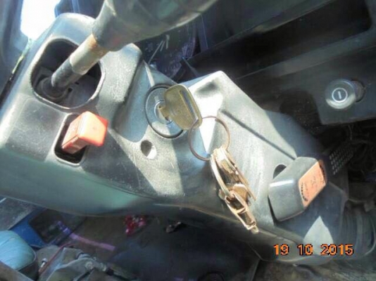 ขายNPR115. เฟืองท้ายF.  พวงมาลัยพาเวอร์.เครื่องดี. คัสชีสวย เฟืองท้ายF. หัวบางเดิม. พื้นปูเหล็ก เรียบร้อย. คอกพอได้. ยางหน้าดี ยางหลังพอได้. ยาว4.30เมตร เอกสารพร้อมโอน ราคา255000 ต่อรองได้นิดหน่อย สนใจ0930693225