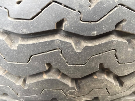 ขายยางดันลอปถอดป้ายแดงขอบ15 4เส้น ราคา5,500บาท  ราคาถุกๆ