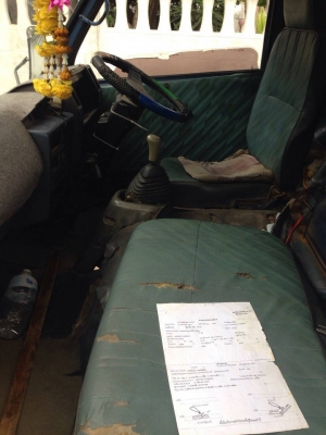 ขาย285000บาท 6 ล้อแซูซุ115แรง เพาเวอร์ เกียรสัน Fหลังสภาพดีพร้อมใช้งาน