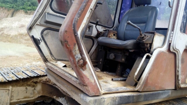 ขายรถแบคโฮ SUMITOMO 2800 F2 รถ 200 ราคา 350000