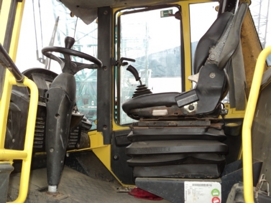 รถบดสั่นสะเทือนหน้าเหล็ก หลังยาง ขนาด 10 ตัน Bomag BW211D-4 #1437 รถถึงไทยแล้วนะคะ สภาพดี เก่านอกแท้ ติดต่อ ใหม่ 061-4194022