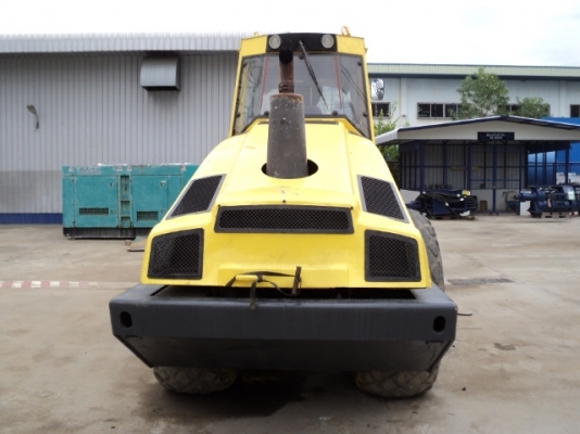 รถบดสั่นสะเทือนหน้าเหล็ก หลังยาง ขนาด 10 ตัน Bomag BW211D-4 #1437 รถถึงไทยแล้วนะคะ สภาพดี เก่านอกแท้ ติดต่อ ใหม่ 061-4194022