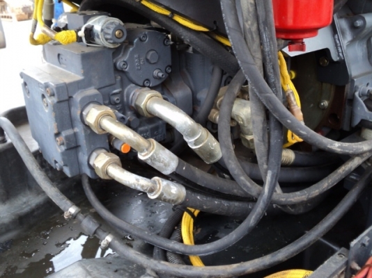 รถบดสั่นสะเทือนหน้าเหล็ก หลังยาง ขนาด 10 ตัน Bomag BW211D-4 #1133 สภาพดี เก่านอกแท้