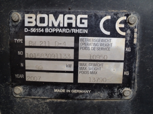 รถบดสั่นสะเทือนหน้าเหล็ก หลังยาง ขนาด 10 ตัน Bomag BW211D-4 #1133 สภาพดี เก่านอกแท้
