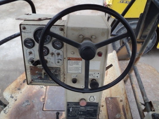 มาแล้วค่ะ รถบดเบรคดาว สั่นสะเทือน 9 ตัน ingersollrand รุ่น DD90 #147027 ติดต่อ ใหม่ 061-4194022