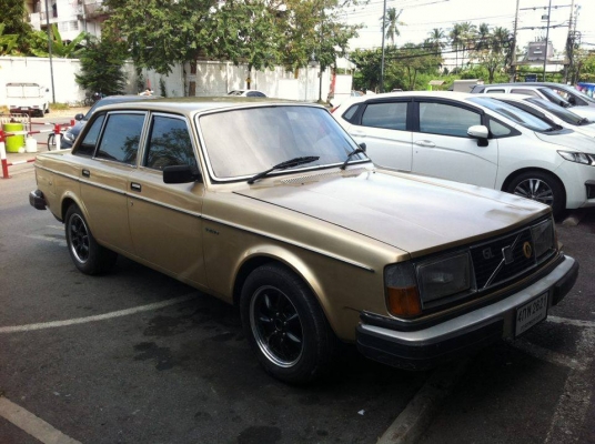 ลดราคาคับ volvo 244gl รถพร้อมใช้ ทะเบียนพร้อมโอนคับ ลดราคาคับ volvo 244gl รถพร้อมใช้ ทะเบียนพร้อมโอนคับ
