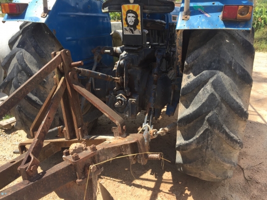 ขายรถไถ FORD 6610 เพลาเดี่ยว ใบมีดดันหน้า 7 จาน 3 จาน เอกสารเล่มทะเบียน เครื่อง T5 ราคา 330000